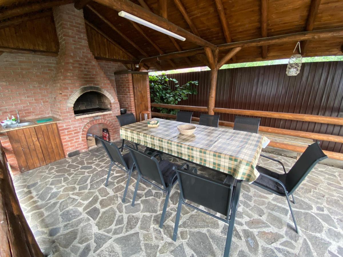 Pensiunea Xandra Hotel Corbi Exterior photo